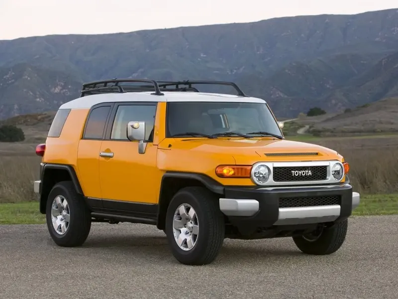Toyota FJ Cruiser 2005, джип/suv 5 дв., 1 поколение, J15 (01.2005 - 11.2014)