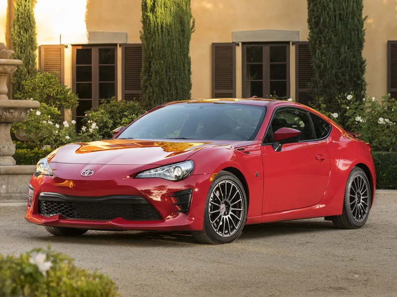Toyota GT 86 рестайлинг 2016, купе, 1 поколение, ZN6 (08.2016 - 04.2021)