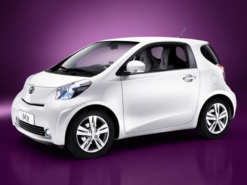 Toyota iQ 2009, хэтчбек 3 дв., 1 поколение, GJ10 (07.2009 - 01.2011)