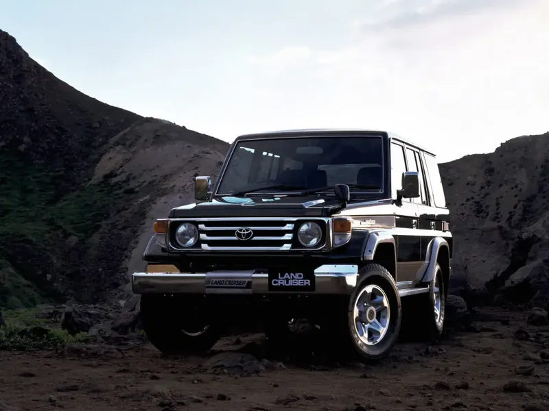 Toyota Land Cruiser 2-й рестайлинг 1999, джип/suv 5 дв., 8 поколение, 70 (08.1999 - 07.2004)