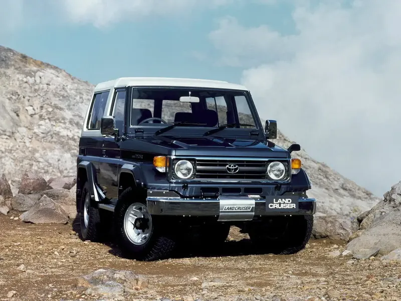 Toyota Land Cruiser рестайлинг 1995, джип/suv 3 дв., 8 поколение, 70 (01.1995 - 07.1999)