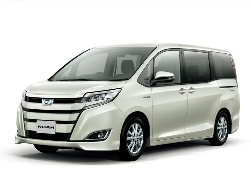 Toyota Noah рестайлинг 2017, минивэн, 3 поколение, R80 (07.2017 - 12.2021)