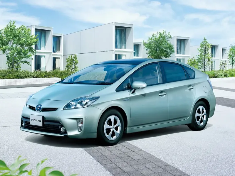 Toyota Prius рестайлинг 2011, лифтбек, 3 поколение, ZVW30 (12.2011 - 11.2015)
