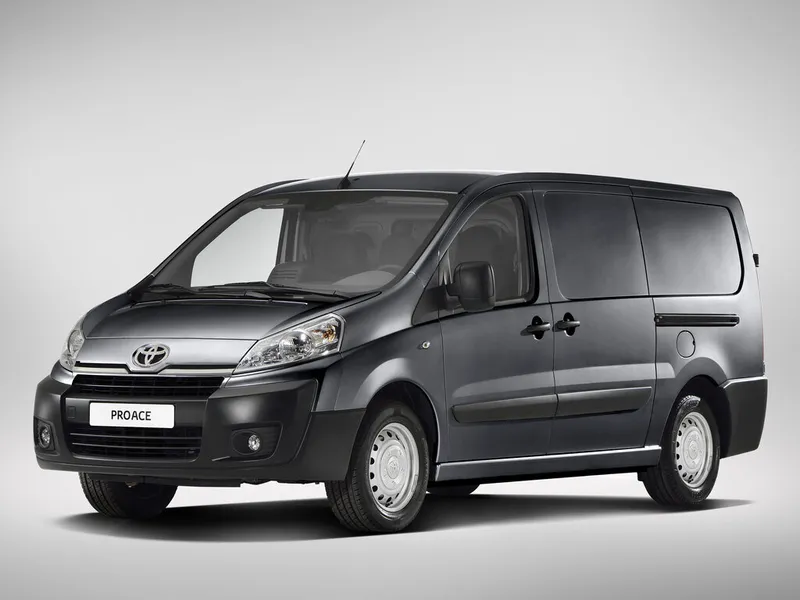 Toyota Proace 2013, цельнометаллический фургон, 1 поколение (07.2013 - 12.2016)