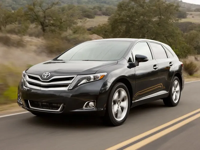 Toyota Venza рестайлинг 2012, джип/suv 5 дв., 1 поколение, GV10 (05.2012 - 11.2015)