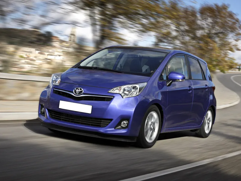 Toyota Verso-S 2010, хэтчбек 5 дв., 1 поколение, P120 (11.2010 - 05.2014)