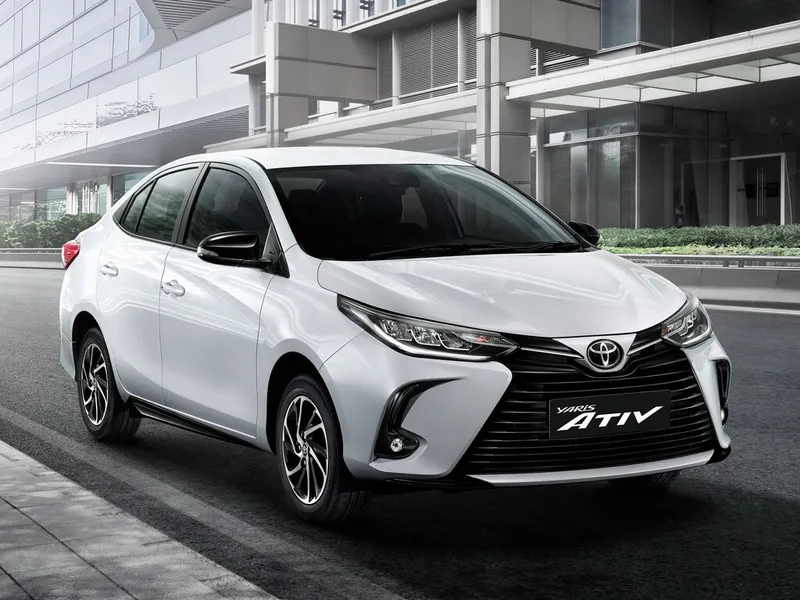 Toyota Yaris Ativ рестайлинг 2020, седан, 1 поколение, XP150 (08.2020 - 11.2021)