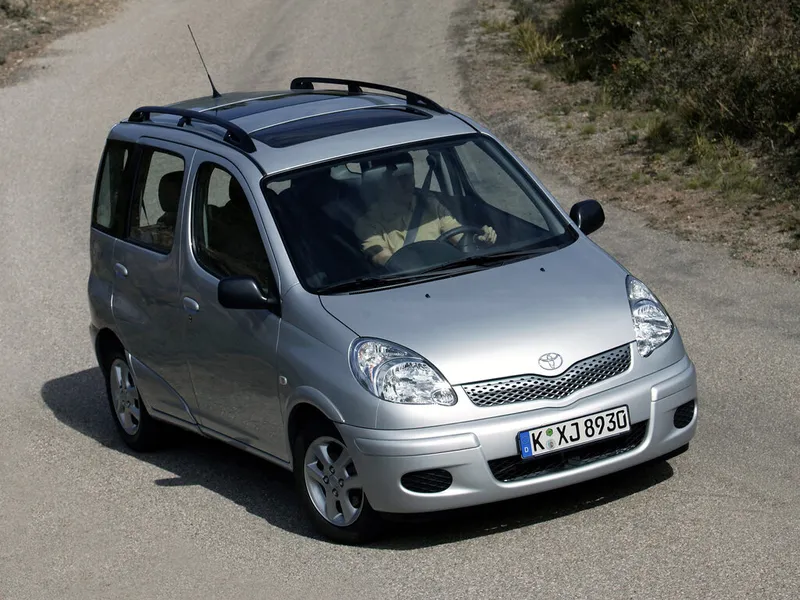 Toyota Yaris Verso рестайлинг 2003, минивэн, 1 поколение, XP20 (03.2003 - 04.2006)