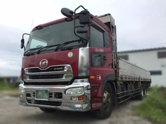 UD Trucks Quon 2010, бортовой грузовик, 1 поколение (02.2010 - 03.2017)