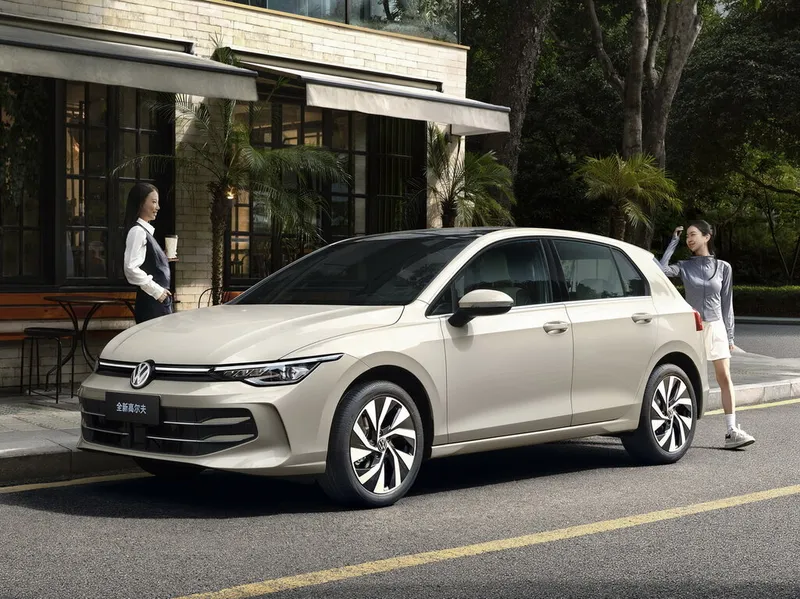 Volkswagen Golf рестайлинг 2024, хэтчбек 5 дв., 8 поколение, Mk8 (02.2024 - н.в.)