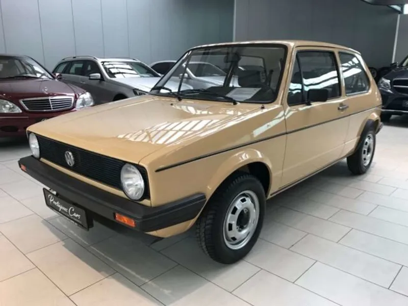 Volkswagen Golf 2-й рестайлинг 1980, хэтчбек 3 дв., 1 поколение, Mk1 (08.1980 - 07.1983)
