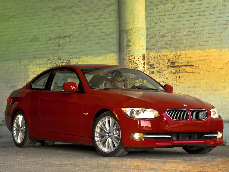 BMW 3-Series рестайлинг 2010, купе, 5 поколение, E92 (03.2010 - 07.2013)