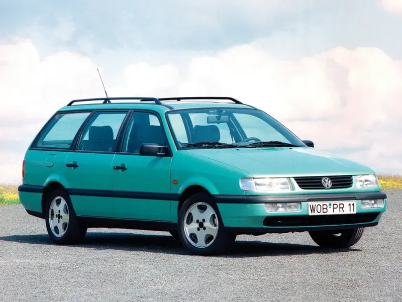 Volkswagen Passat 1993, универсал, 4 поколение, B4 (10.1993 - 05.1997)