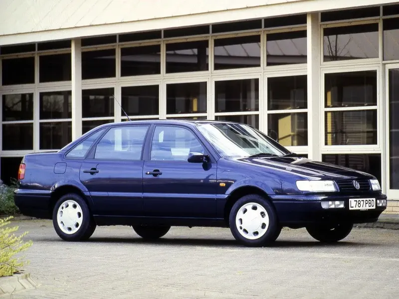 Volkswagen Passat 1993, седан, 4 поколение, B4 (10.1993 - 09.1996)