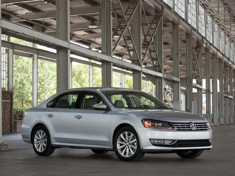 Volkswagen Passat 2011, седан, 7 поколение, NMS (01.2011 - 08.2015)