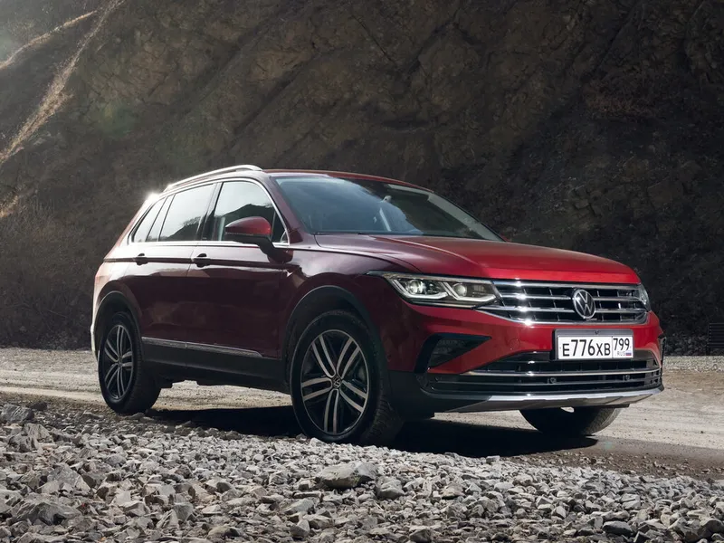 Volkswagen Tiguan рестайлинг 2020, джип/suv 5 дв., 2 поколение, Mk 2 (07.2020 - 12.2022)