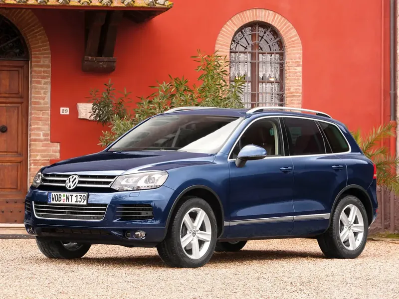 Volkswagen Touareg 2010, джип/suv 5 дв., 2 поколение, NF (02.2010 - 09.2014)