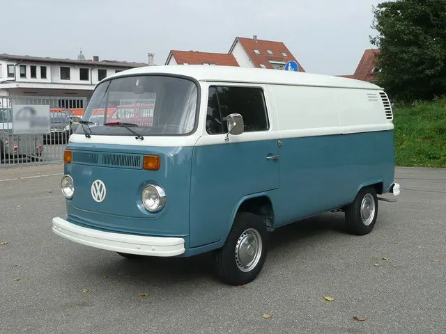 Volkswagen Type 2 рестайлинг 1972, цельнометаллический фургон, 2 поколение, T2 (08.1972 - 10.1979)