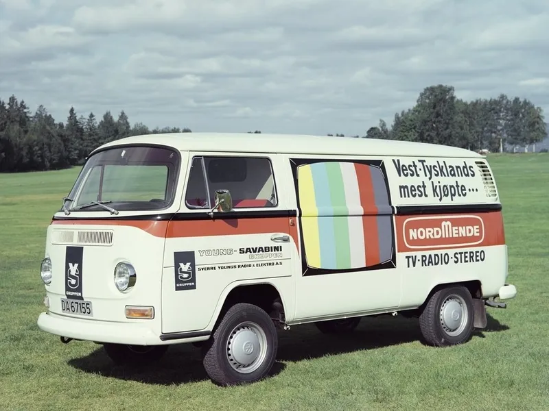 Volkswagen Type 2 1967, цельнометаллический фургон, 2 поколение, T2 (08.1967 - 07.1972)