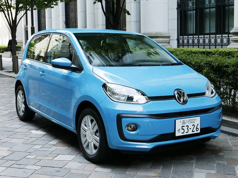 Volkswagen up! рестайлинг 2017, хэтчбек 5 дв., 1 поколение (04.2017 - 09.2020)
