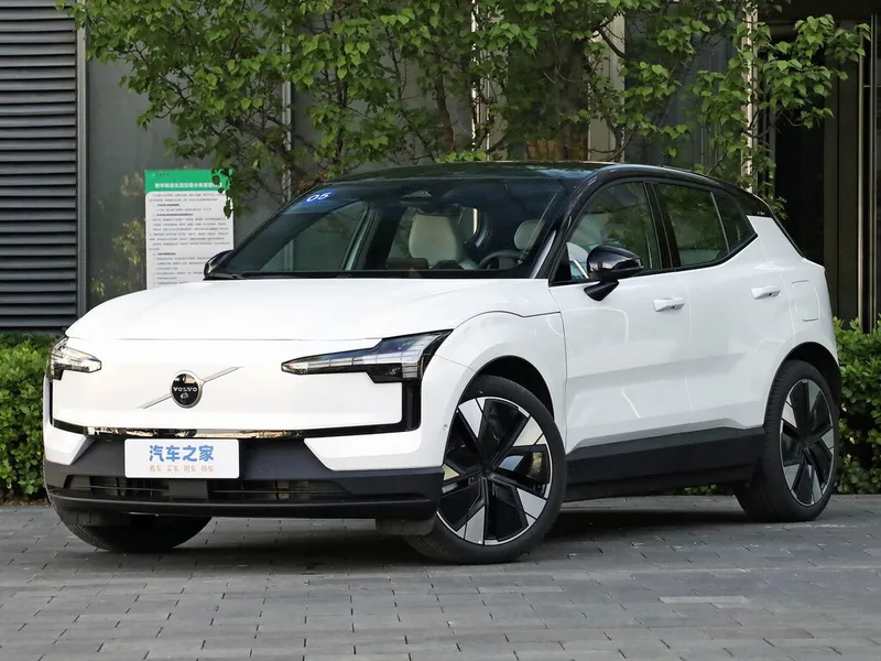 Volvo EX30 2023, джип/suv 5 дв., 1 поколение (06.2023 - н.в.)