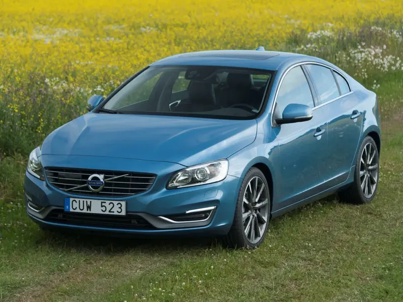 Volvo S60 рестайлинг 2013, седан, 2 поколение (08.2013 - 10.2018)