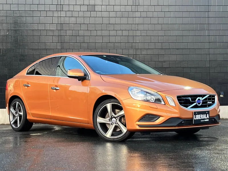 Volvo S60 2011, седан, 2 поколение (03.2011 - 07.2013)