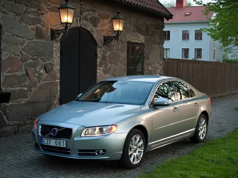 Volvo S80 рестайлинг 2009, седан, 2 поколение (03.2009 - 05.2013)