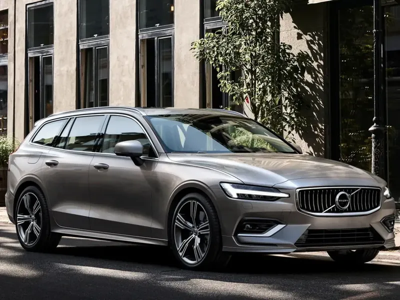 Volvo V60 2018, универсал, 2 поколение (02.2018 - 12.2021)