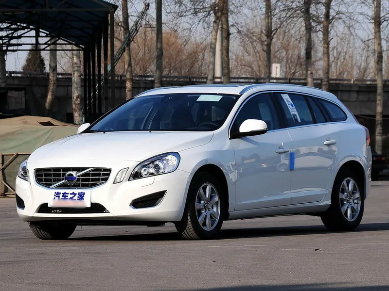 Volvo V60 2010, универсал, 1 поколение (05.2010 - 11.2013)
