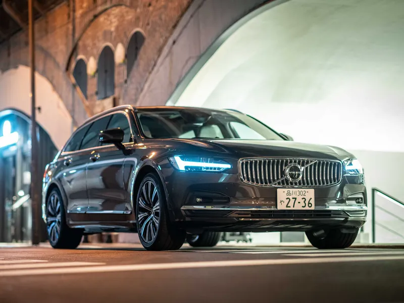 Volvo V90 рестайлинг 2020, универсал, 2 поколение (10.2020 - н.в.)