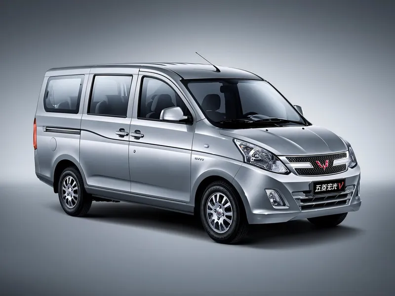 Wuling Hongguang V 2015, минивэн, 1 поколение (01.2015 - 11.2018)