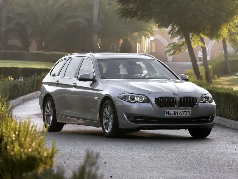 BMW 5-Series 2010, универсал, 6 поколение, F11 (04.2010 - 08.2013)