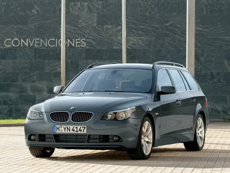 BMW 5-Series 2004, универсал, 5 поколение, E61 (05.2004 - 02.2007)