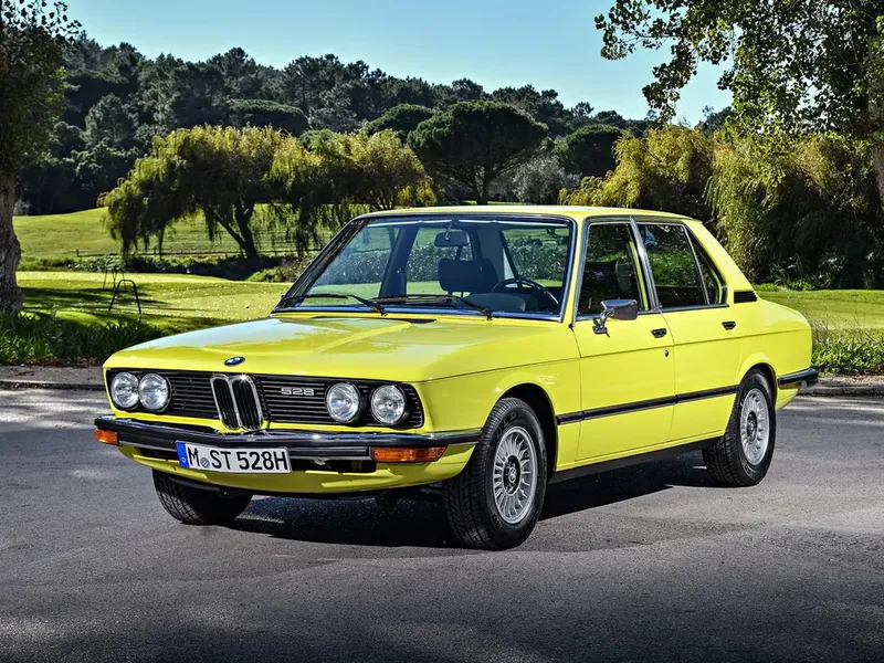 BMW 5-Series 1972, седан, 1 поколение, E12 (08.1972 - 07.1976)