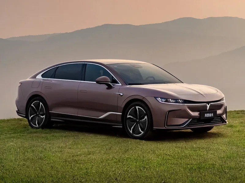Voyah Passion EV 2022, седан, 1 поколение (12.2022 - 09.2025)