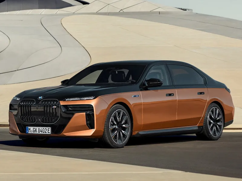BMW i7