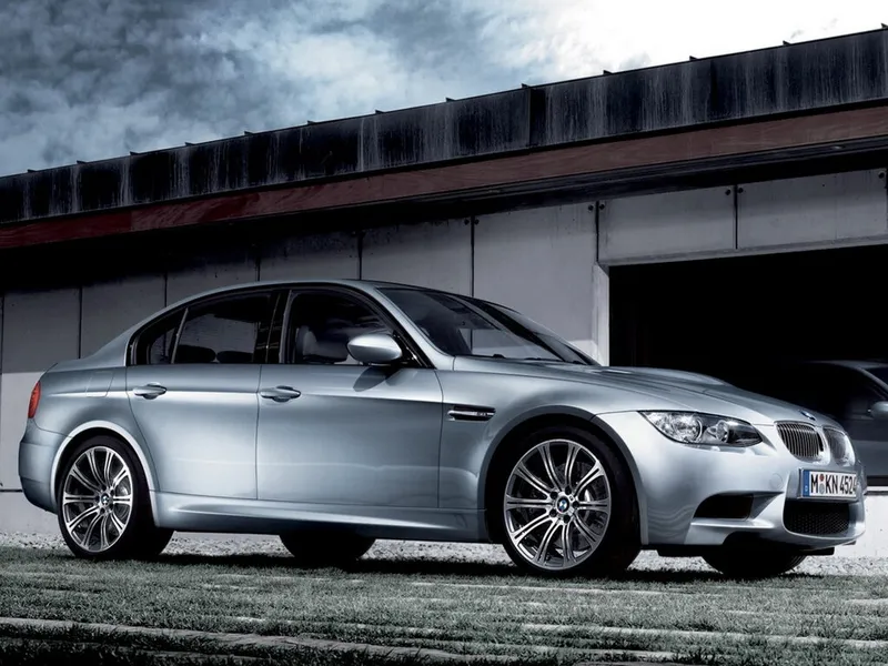 BMW M3 рестайлинг 2008, седан, 4 поколение, E90 (09.2008 - 07.2013)
