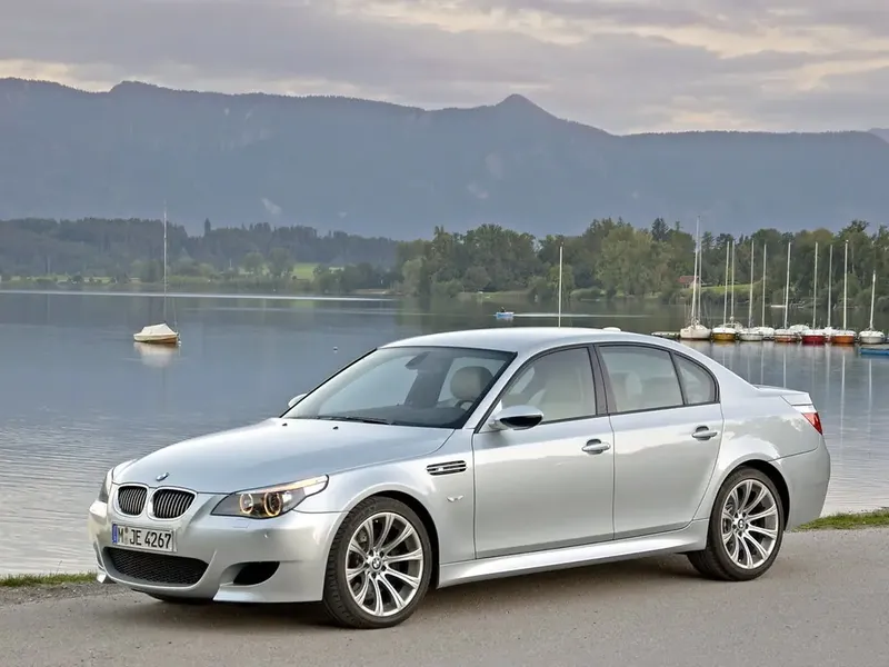 BMW M5 2005, седан, 4 поколение, E60 (01.2005 - 07.2010)