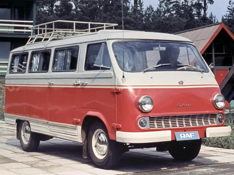 РАФ 977 2-й рестайлинг 1968, автобус, 1 поколение (05.1968 - 08.1976)