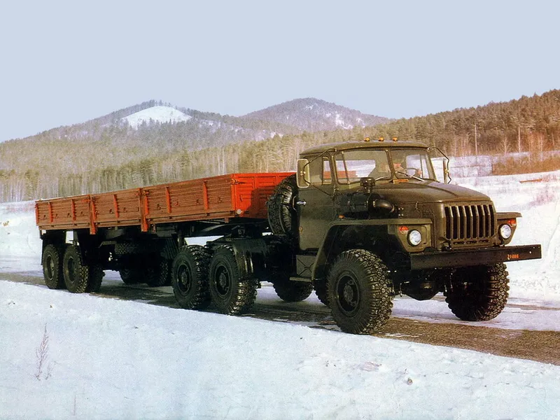 Урал 44202 1980, седельный тягач, 1 поколение (01.1980 - 01.1996)