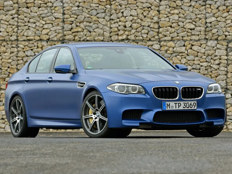 BMW M5 рестайлинг 2013, седан, 5 поколение, F10 (07.2013 - 12.2016)