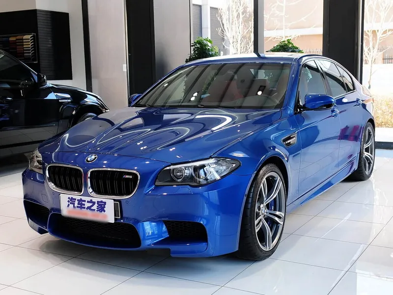 BMW M5 рестайлинг 2013, седан, 5 поколение, F10 (09.2013 - 03.2018)