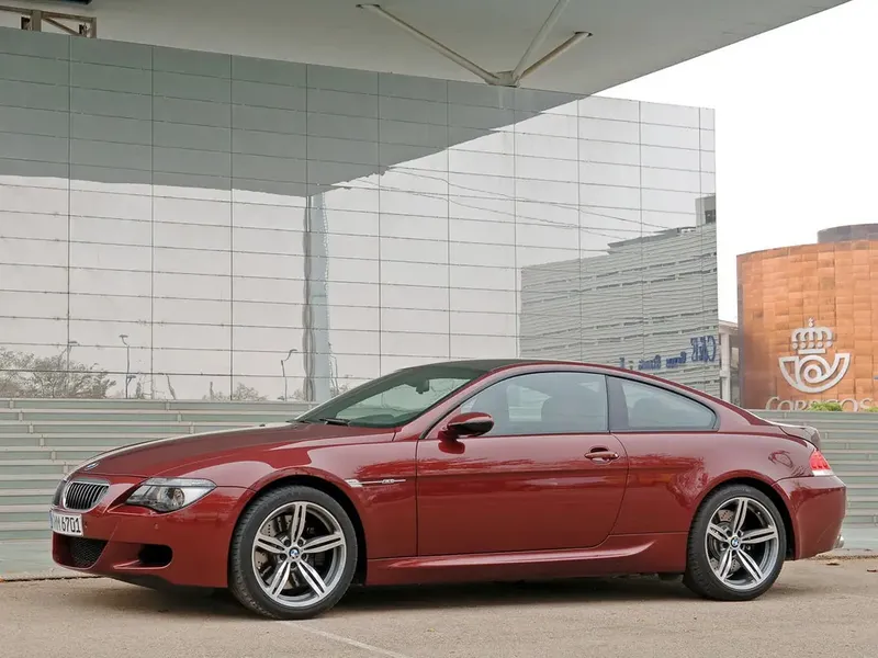 BMW M6 2005, купе, 2 поколение, E63 (03.2005 - 06.2010)