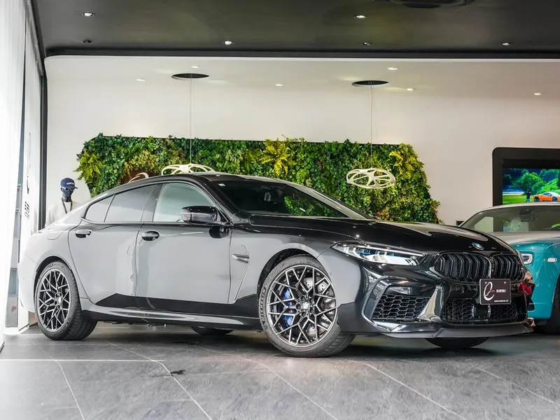 BMW M8 рестайлинг 2022, седан, 1 поколение, F93 (04.2022 - н.в.)