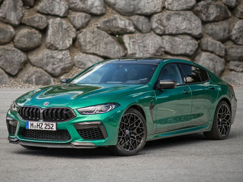 BMW M8 рестайлинг 2022, седан, 1 поколение, F93 (01.2022 - н.в.)