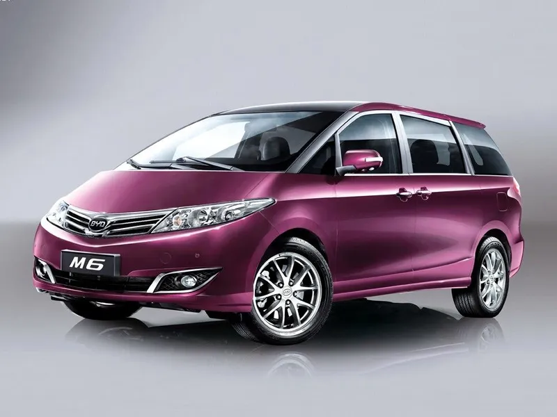 BYD M6