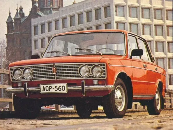 LADA 2103
