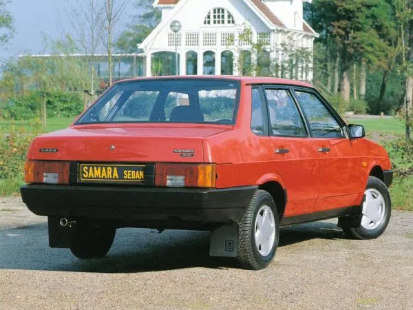 LADA 21099
