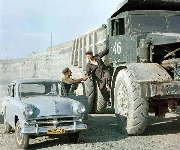 Москвич 402 1956, седан, 1 поколение (04.1956 - 01.1958)